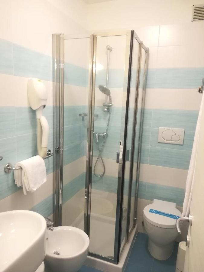 Hotel Olympia Линяно Сабиадоро Екстериор снимка